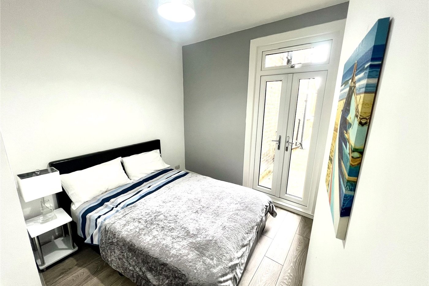 1 bedroom property for sale in Plumstead Common | Robinson Jackson