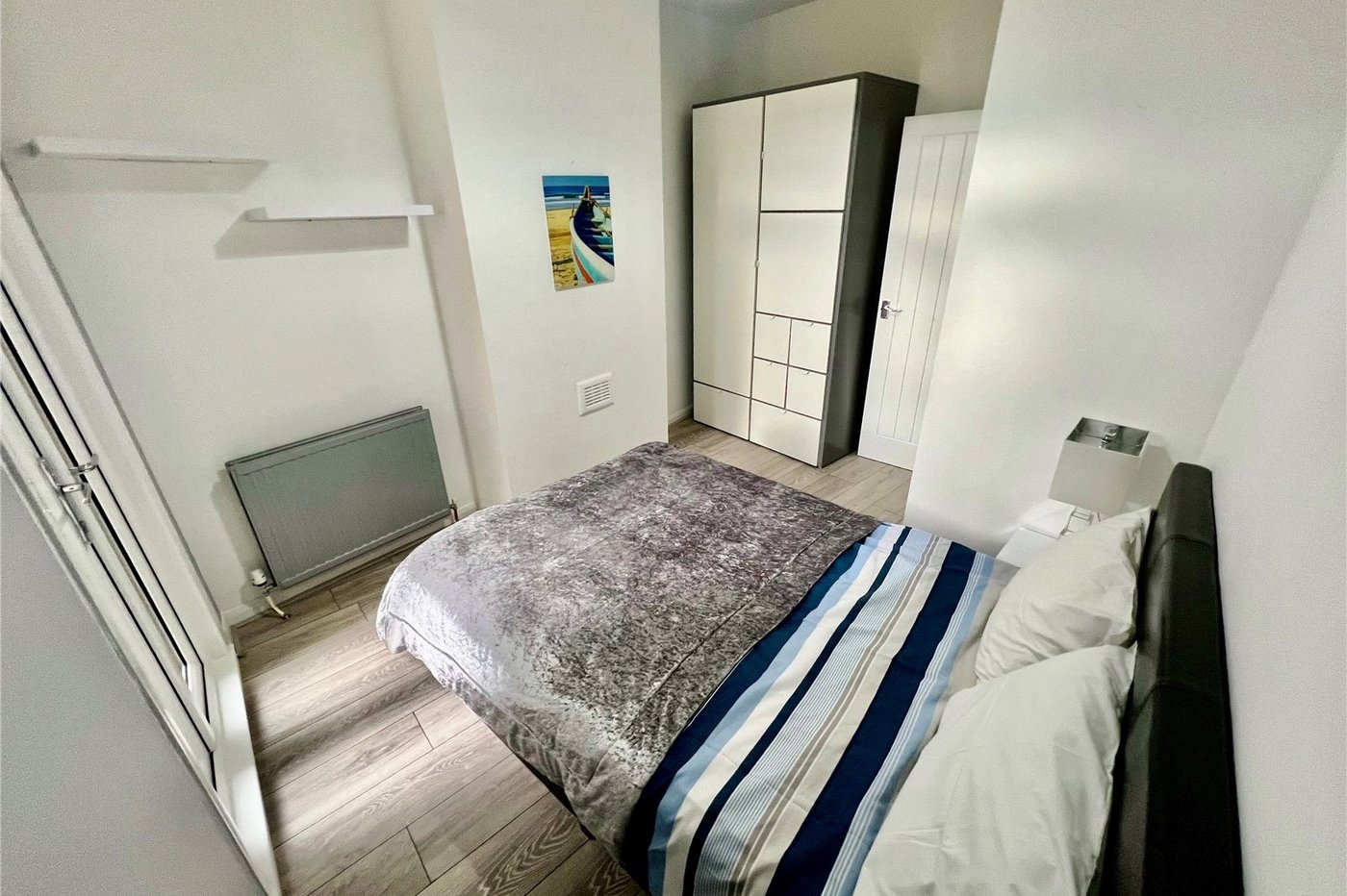 1 bedroom property for sale in Plumstead Common | Robinson Jackson