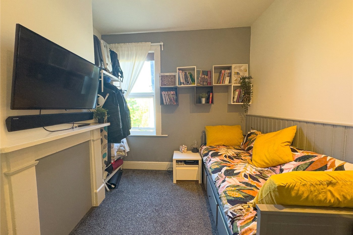 4 bedroom house for sale in Plumstead Common | Robinson Jackson