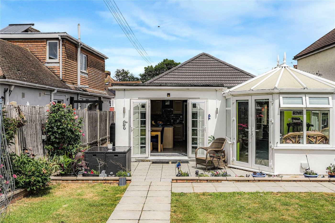 2 bedroom property for sale in Greenhithe | Robinson Jackson