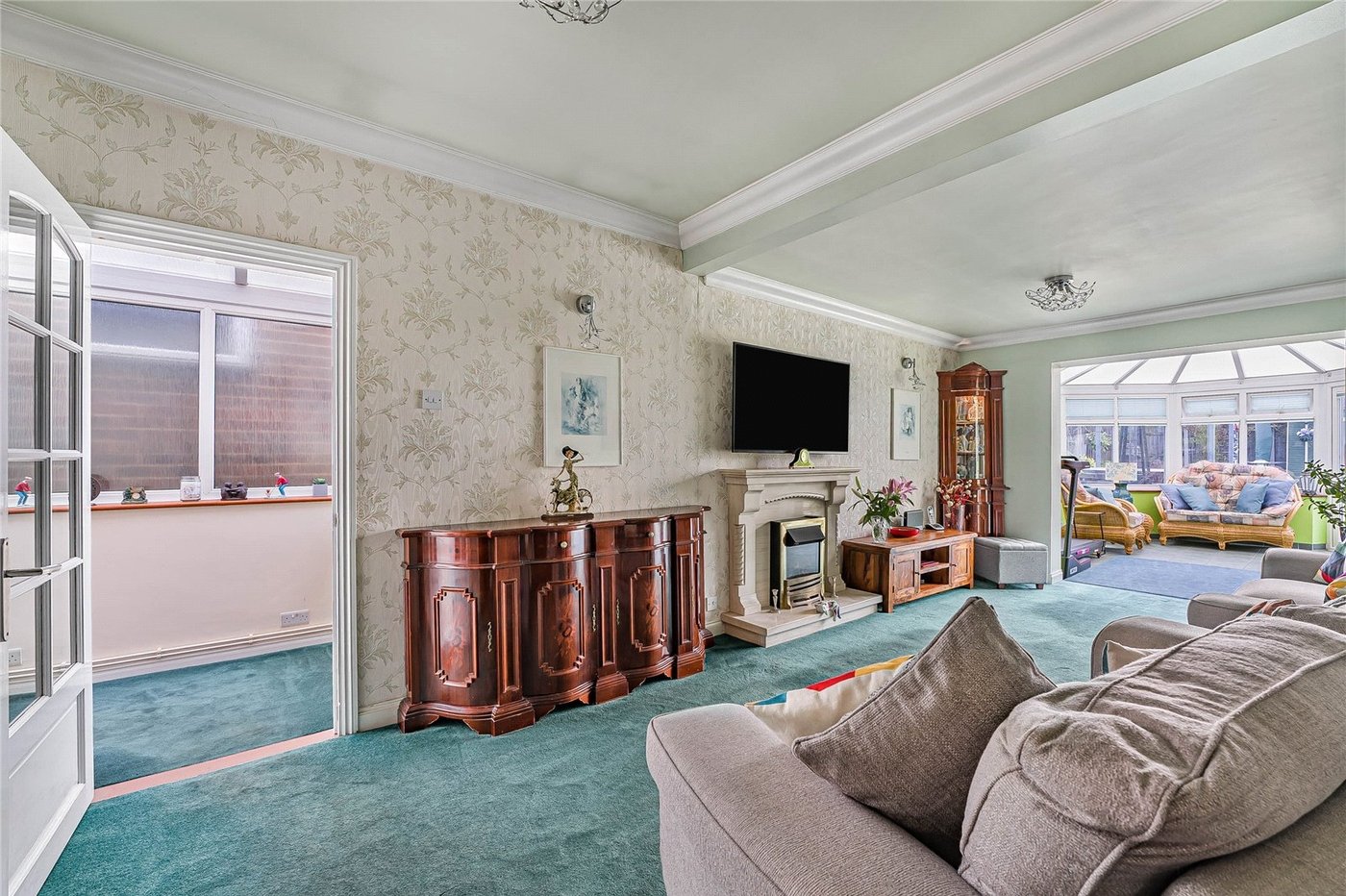 2 bedroom property for sale in Greenhithe | Robinson Jackson