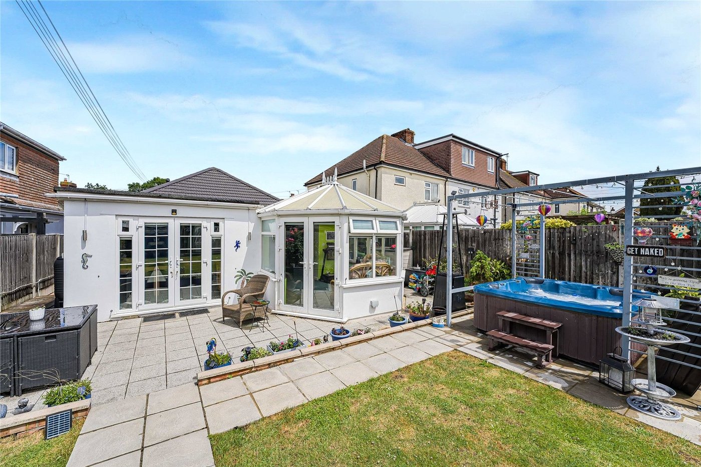 2 bedroom property for sale in Greenhithe | Robinson Jackson