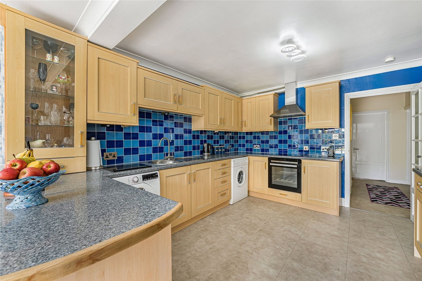 2 bedroom property for sale in Greenhithe | Robinson Jackson