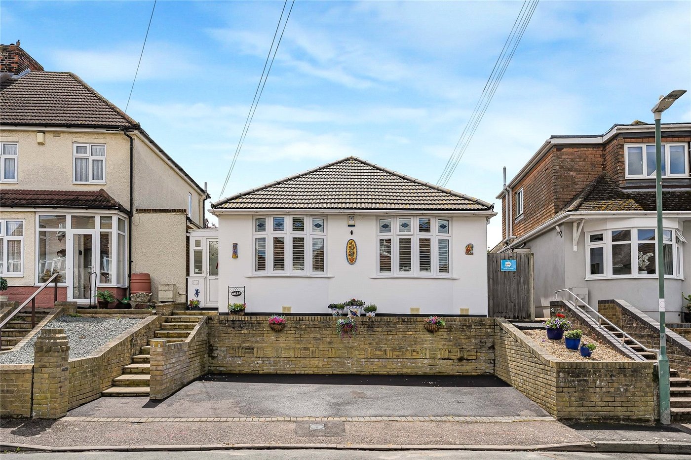 2 bedroom property for sale in Greenhithe | Robinson Jackson