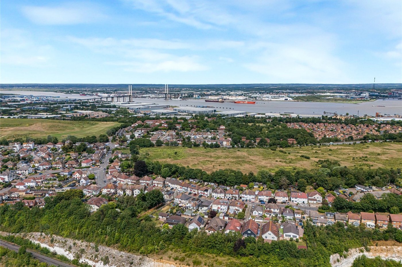 2 bedroom property for sale in Greenhithe | Robinson Jackson
