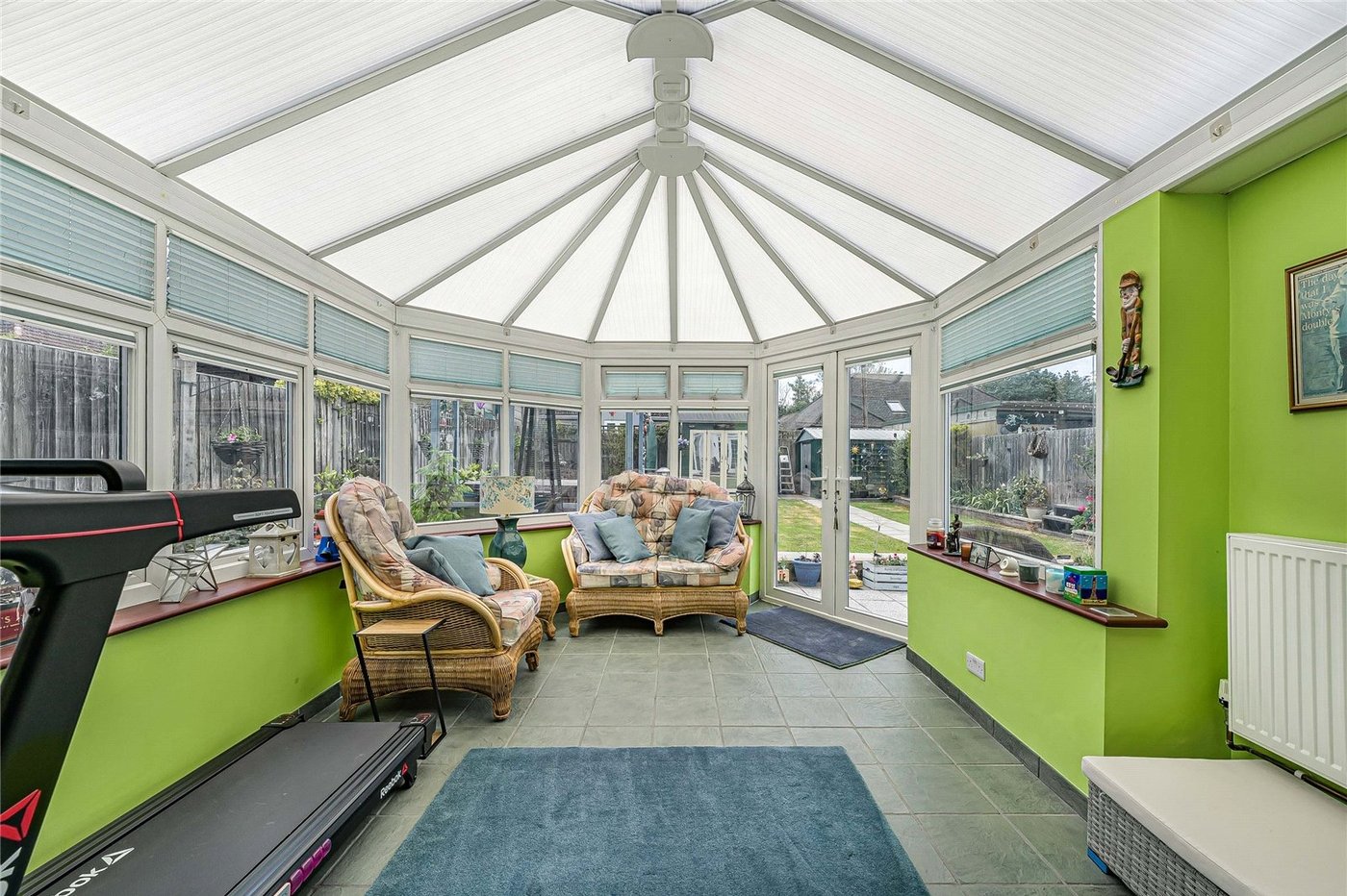 2 bedroom property for sale in Greenhithe | Robinson Jackson