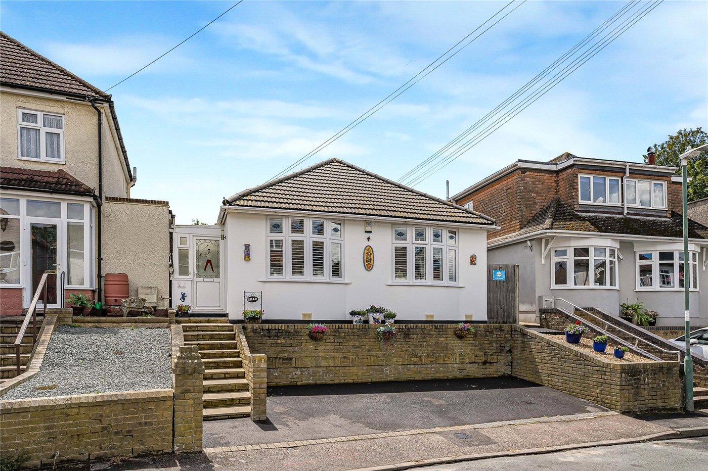 2 bedroom property for sale in Greenhithe | Robinson Jackson