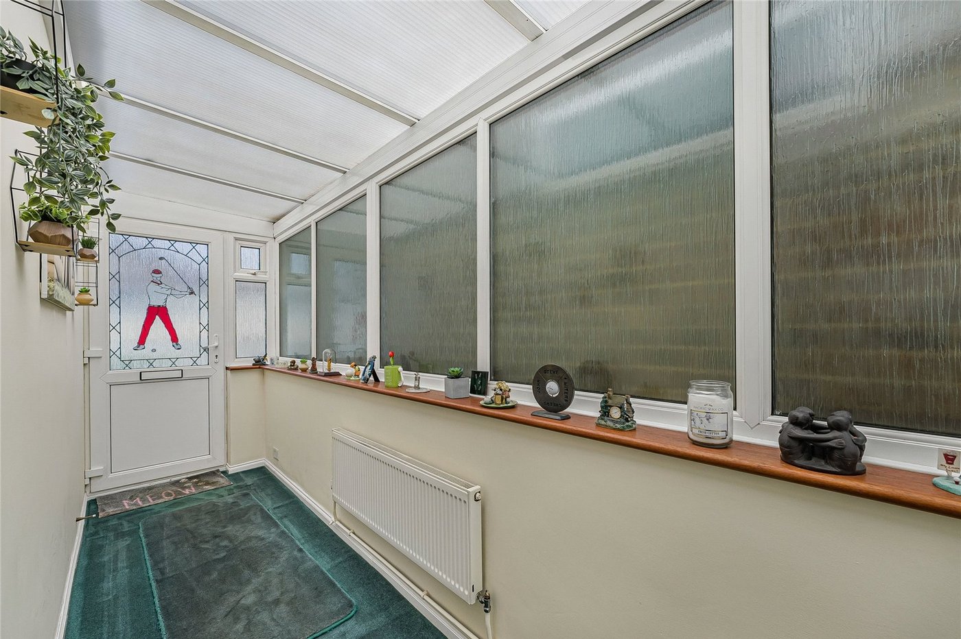 2 bedroom property for sale in Greenhithe | Robinson Jackson
