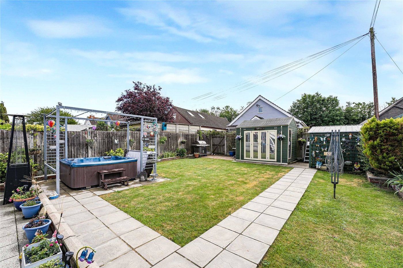 2 bedroom property for sale in Greenhithe | Robinson Jackson