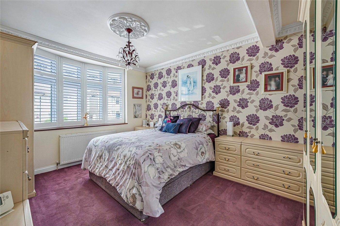 2 bedroom property for sale in Greenhithe | Robinson Jackson