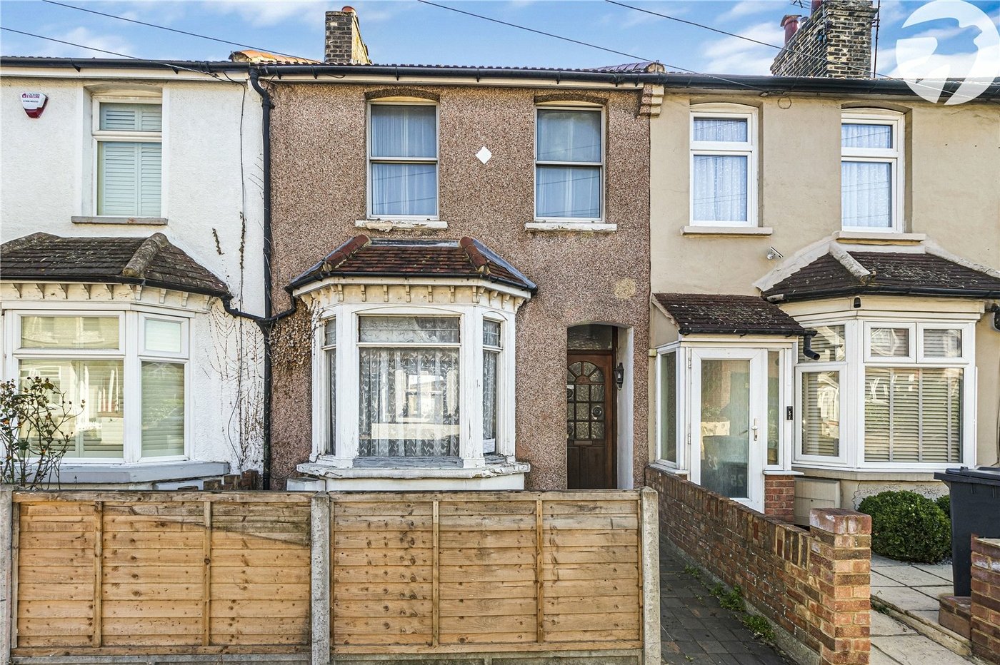 2 bedroom house for sale in Greenhithe | Robinson Jackson