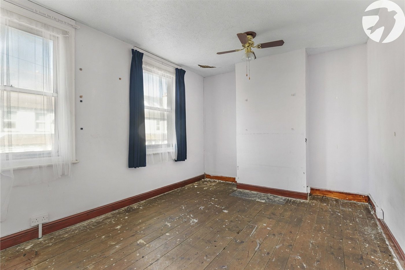 2 bedroom house for sale in Greenhithe | Robinson Jackson