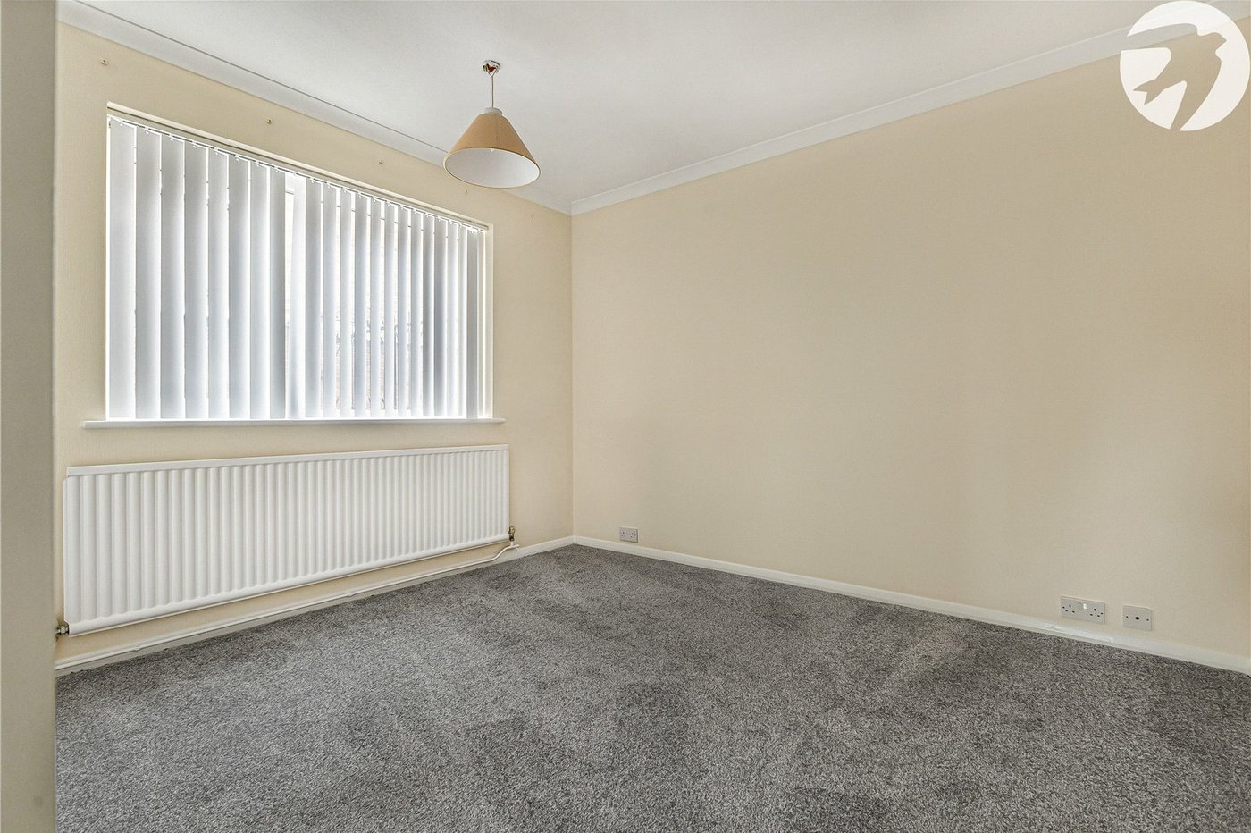 3 bedroom bungalow for sale in Greenhithe | Robinson Jackson