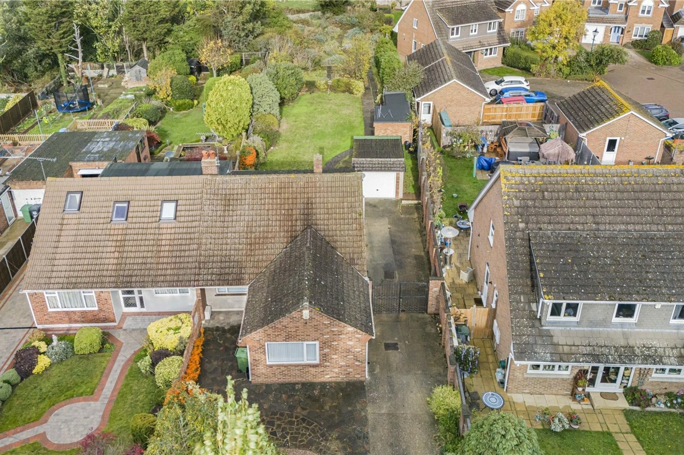 3 bedroom bungalow for sale in Greenhithe | Robinson Jackson