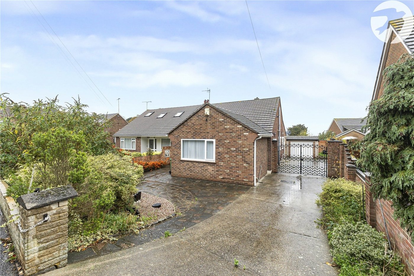 3 bedroom bungalow for sale in Greenhithe | Robinson Jackson