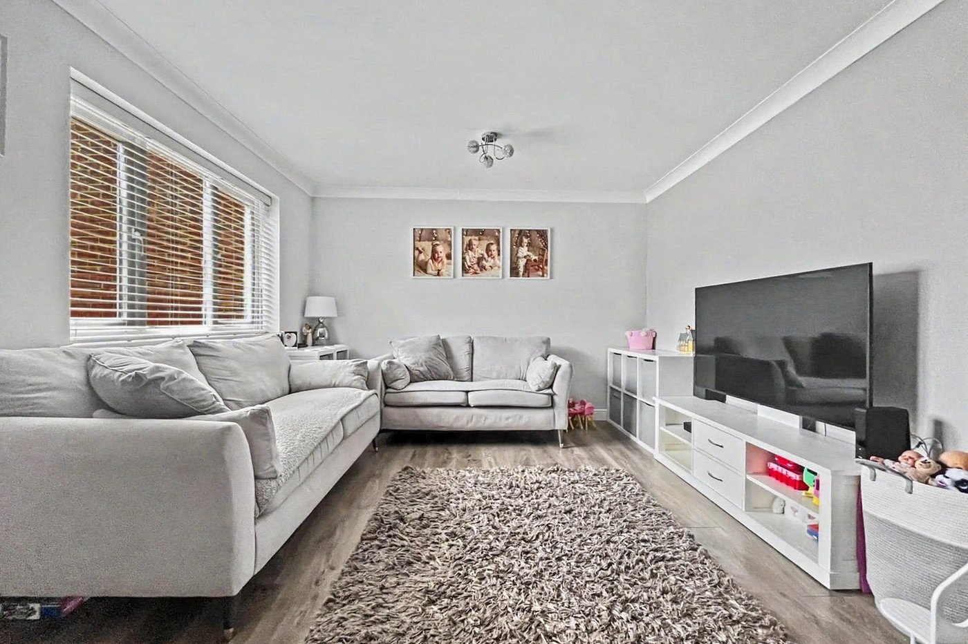 3 bedroom house for sale in Princes Park | Robinson Michael & Jackson