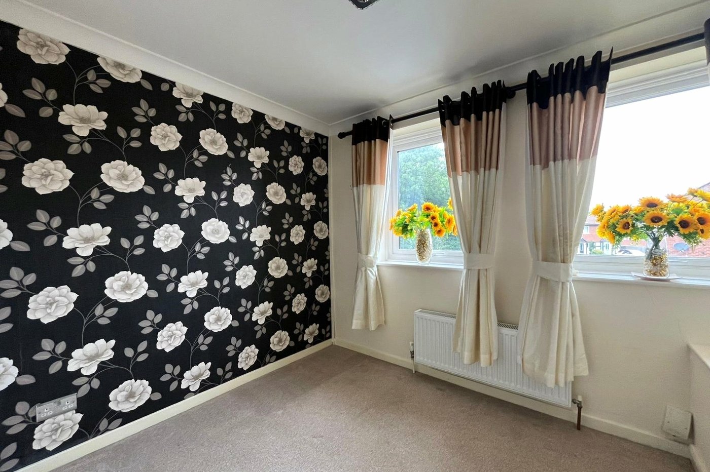 2 bedroom house for sale in Princes Park | Robinson Michael & Jackson