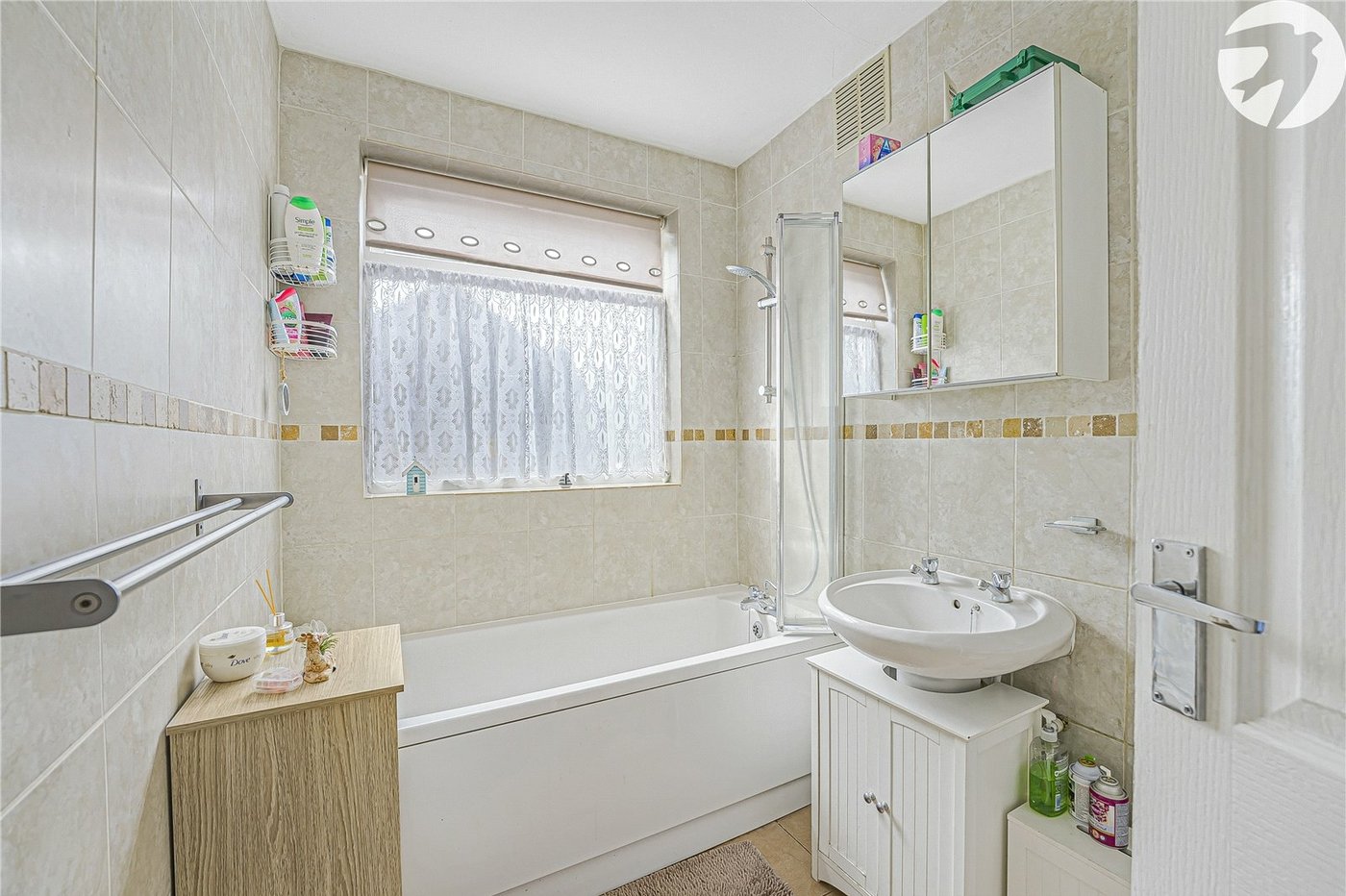 3 bedroom house for sale in Swanscombe | Robinson Jackson