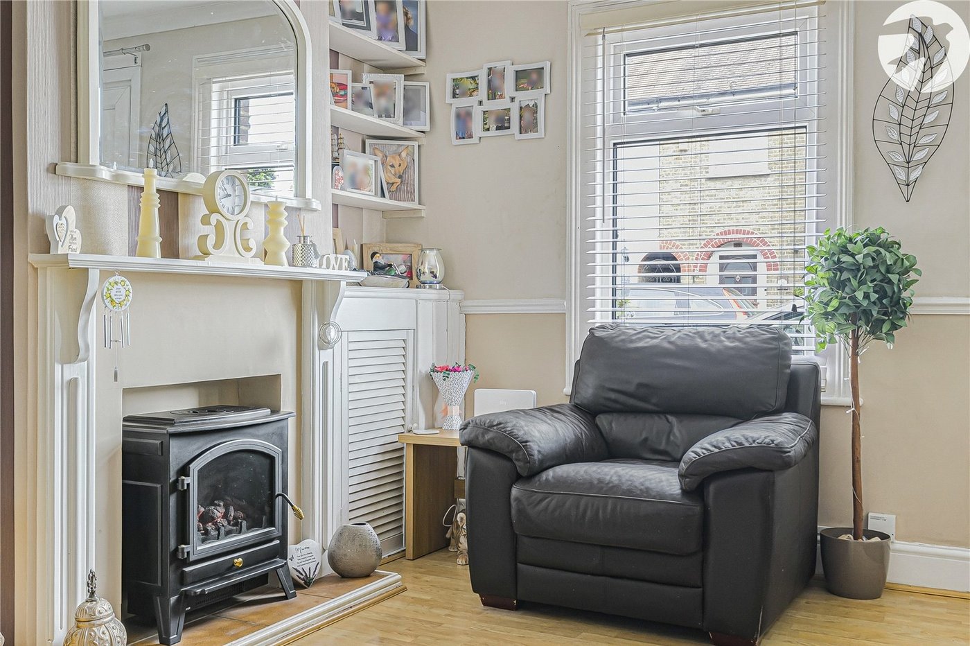 3 bedroom house for sale in Swanscombe | Robinson Jackson