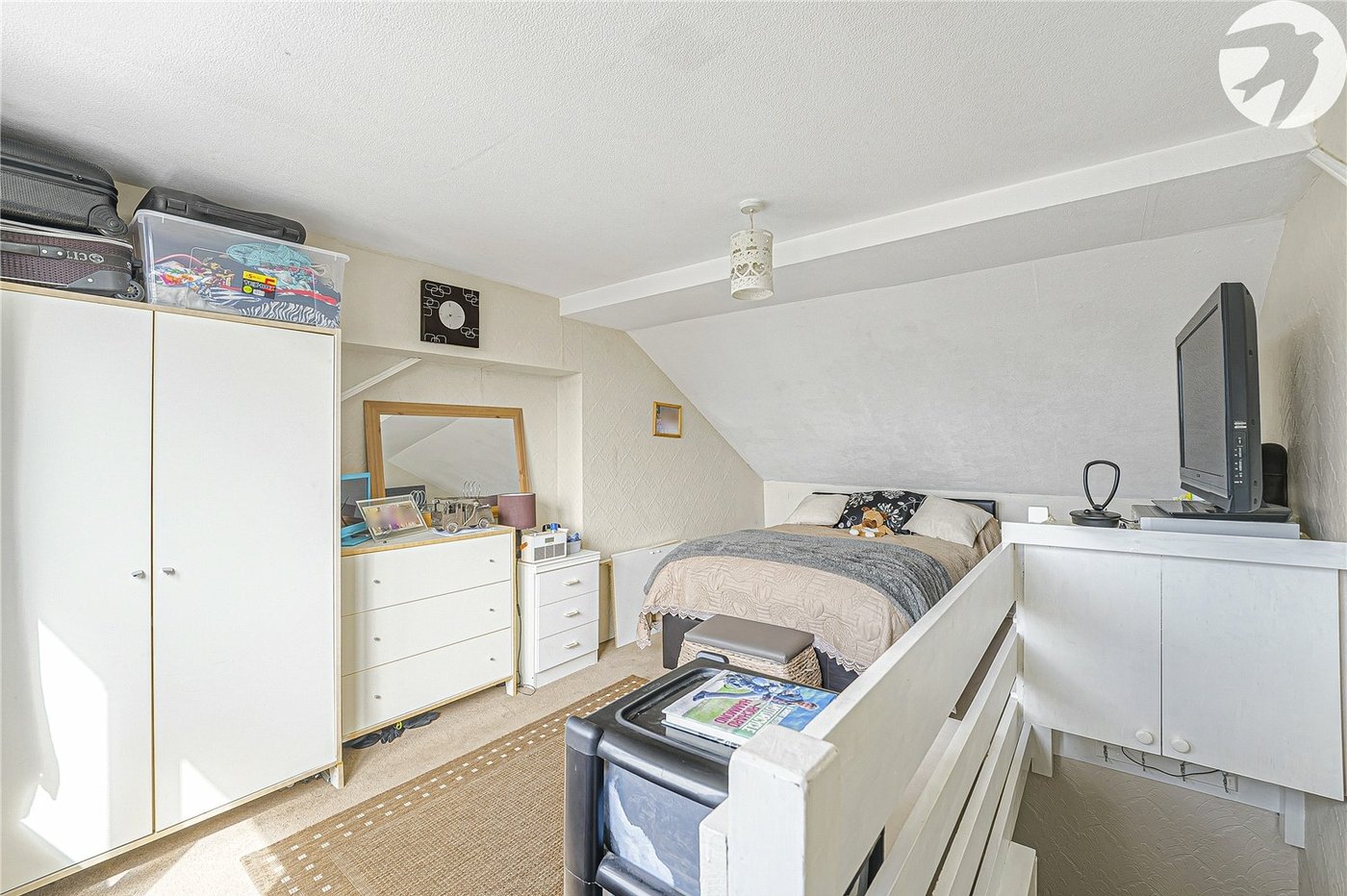 3 bedroom house for sale in Swanscombe | Robinson Jackson