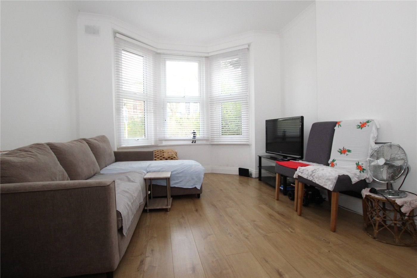 2 bedroom property for sale in Woolwich | Robinson Jackson