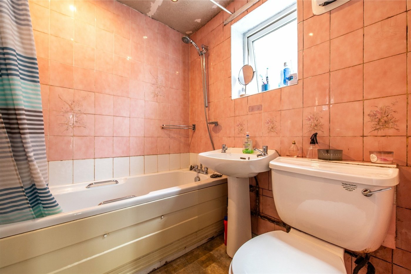 3 bedroom house for sale in Rochester | Robinson Michael & Jackson