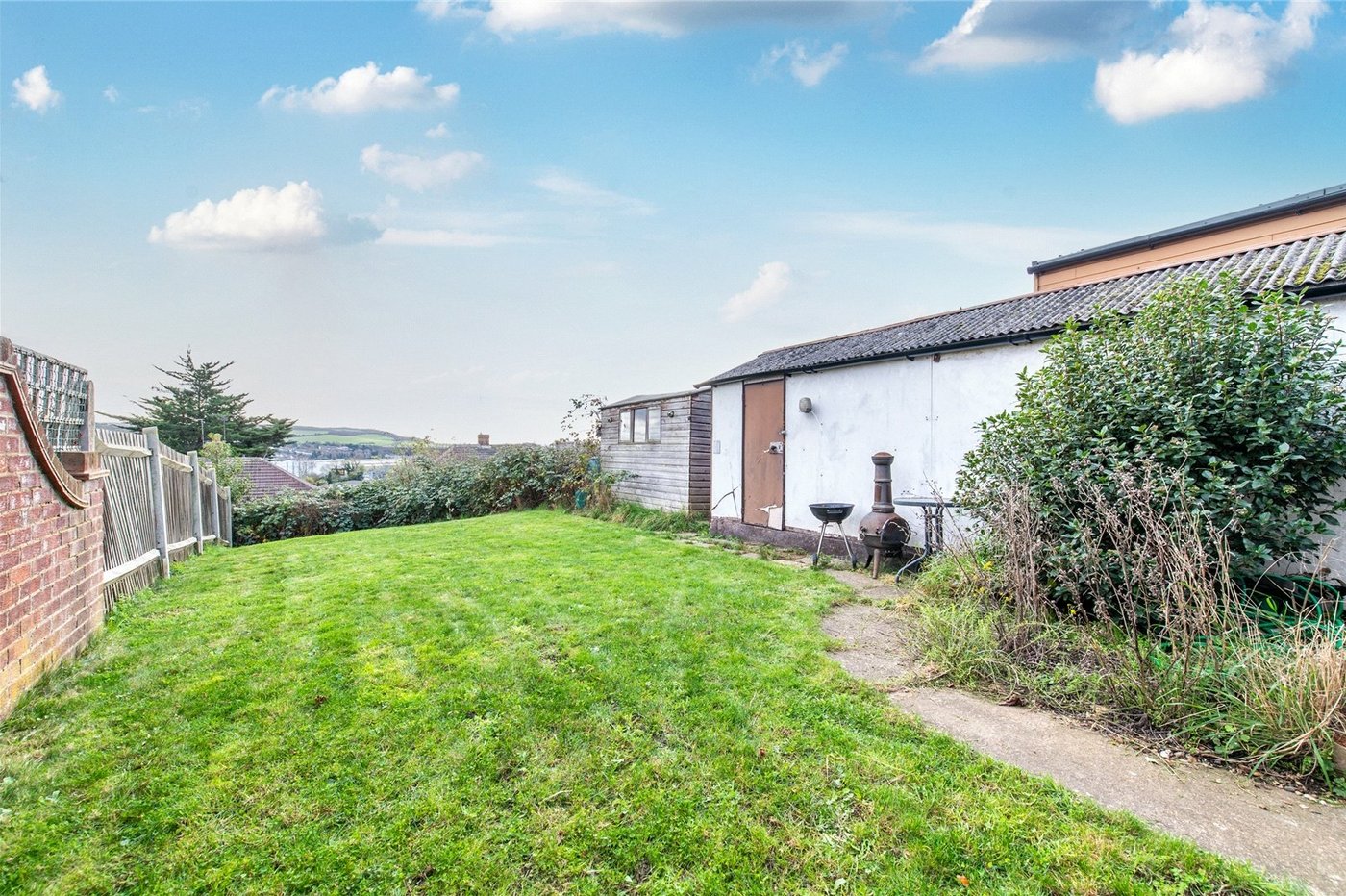 3 bedroom house for sale in Rochester | Robinson Michael & Jackson