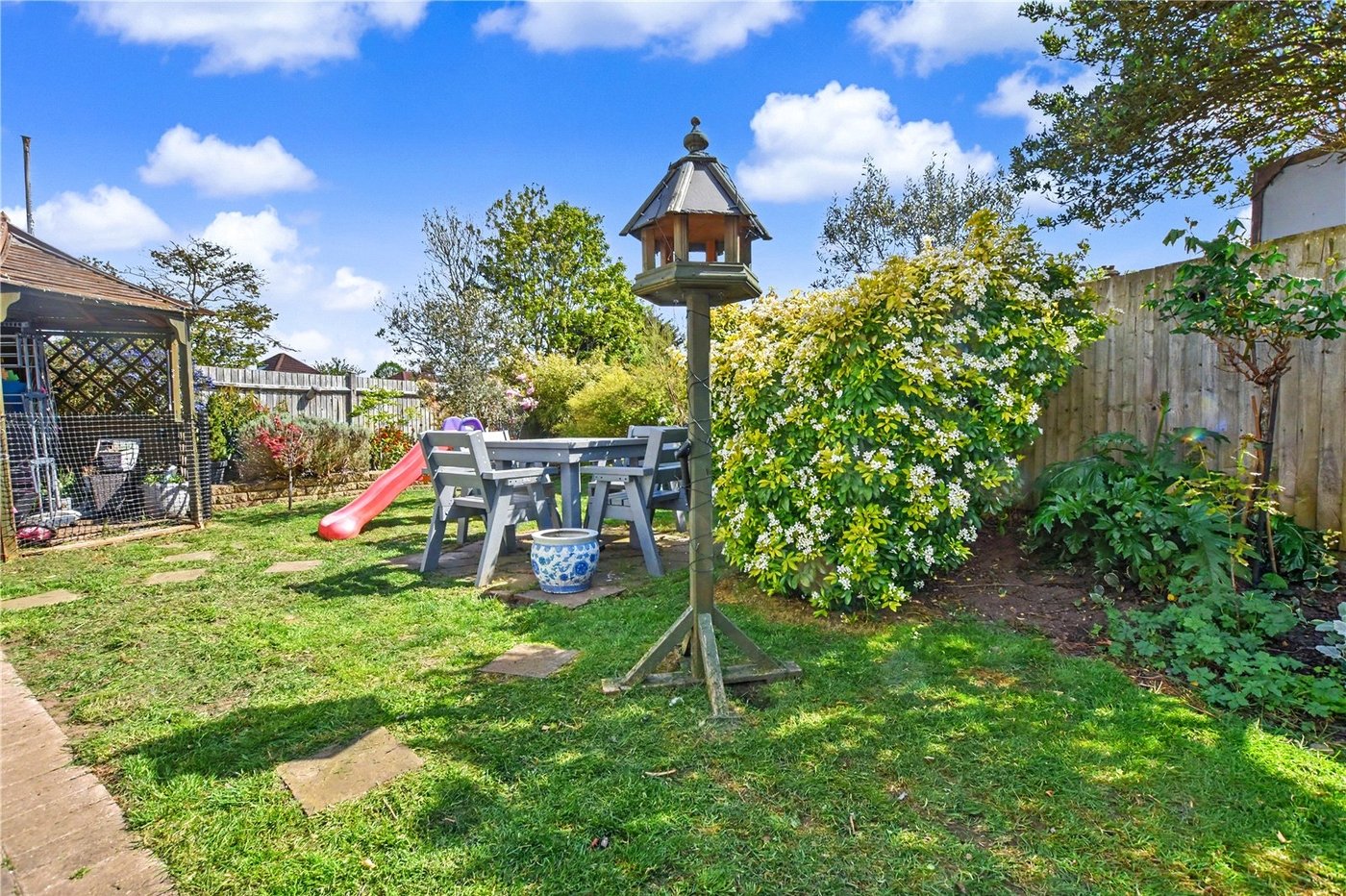 3 bedroom bungalow for sale in Bexleyheath | Robinson Jackson