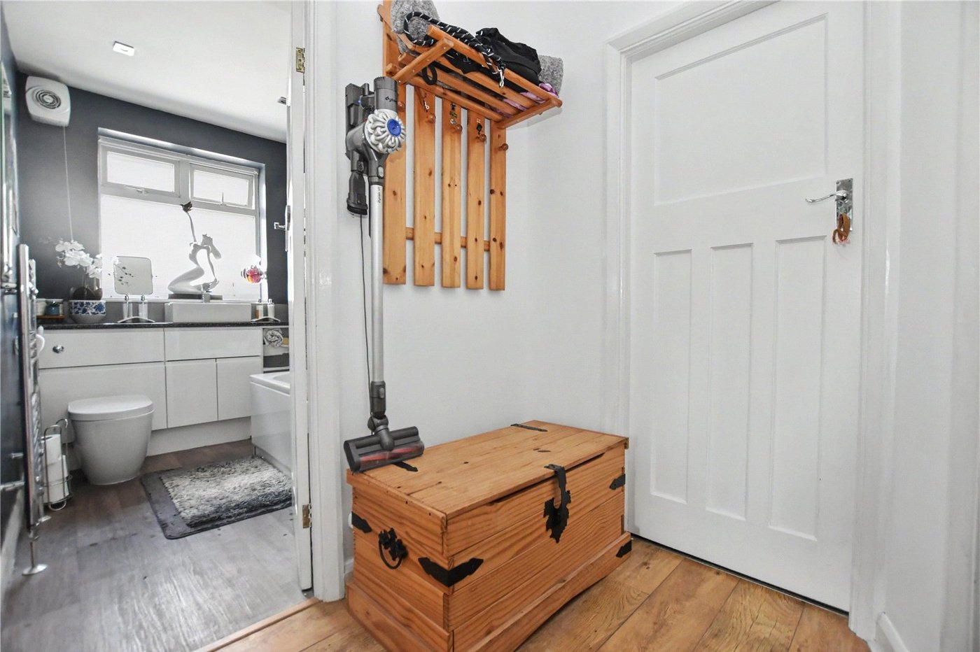 3 bedroom bungalow for sale in Bexleyheath | Robinson Jackson