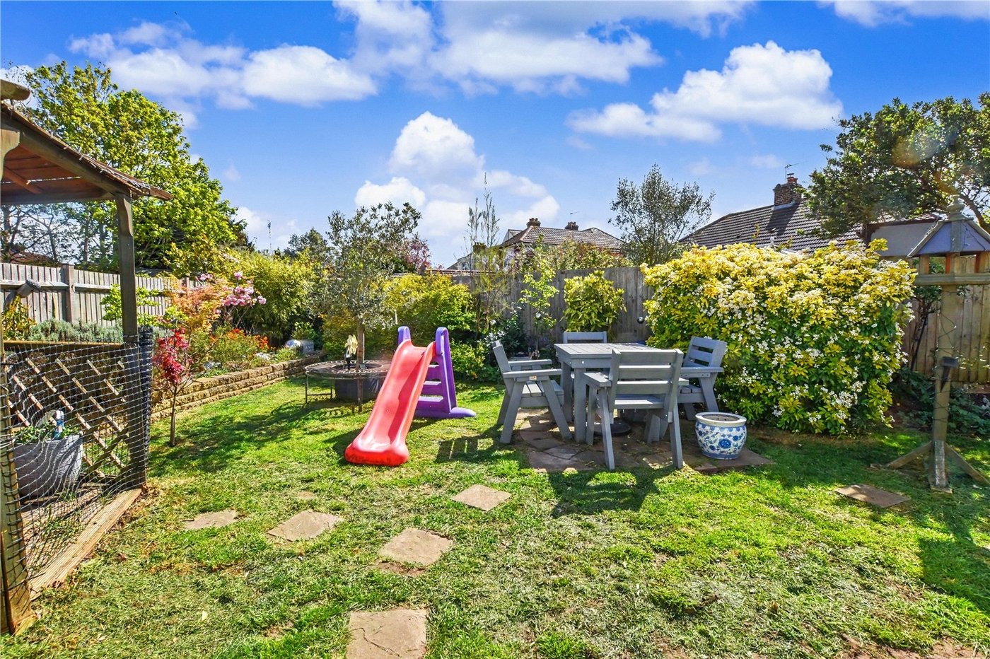 3 bedroom bungalow for sale in Bexleyheath | Robinson Jackson