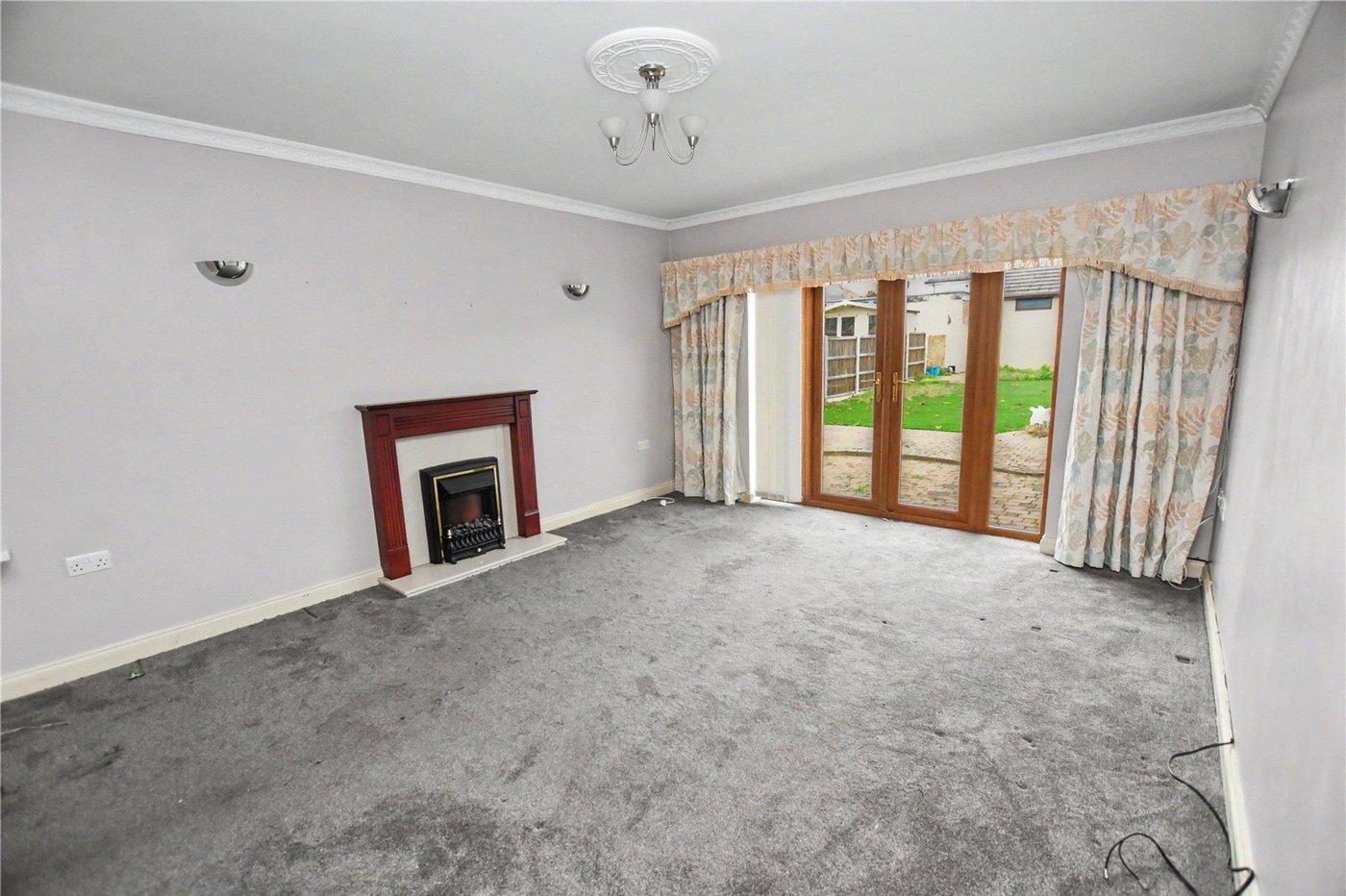 3 bedroom bungalow for sale in Bexleyheath | Robinson Jackson