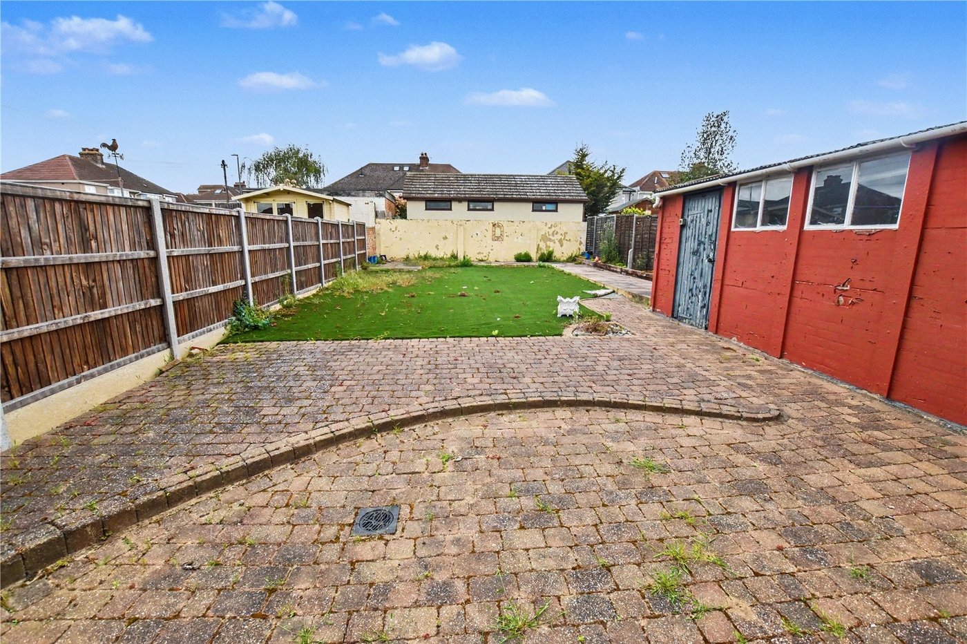 3 bedroom bungalow for sale in Bexleyheath | Robinson Jackson