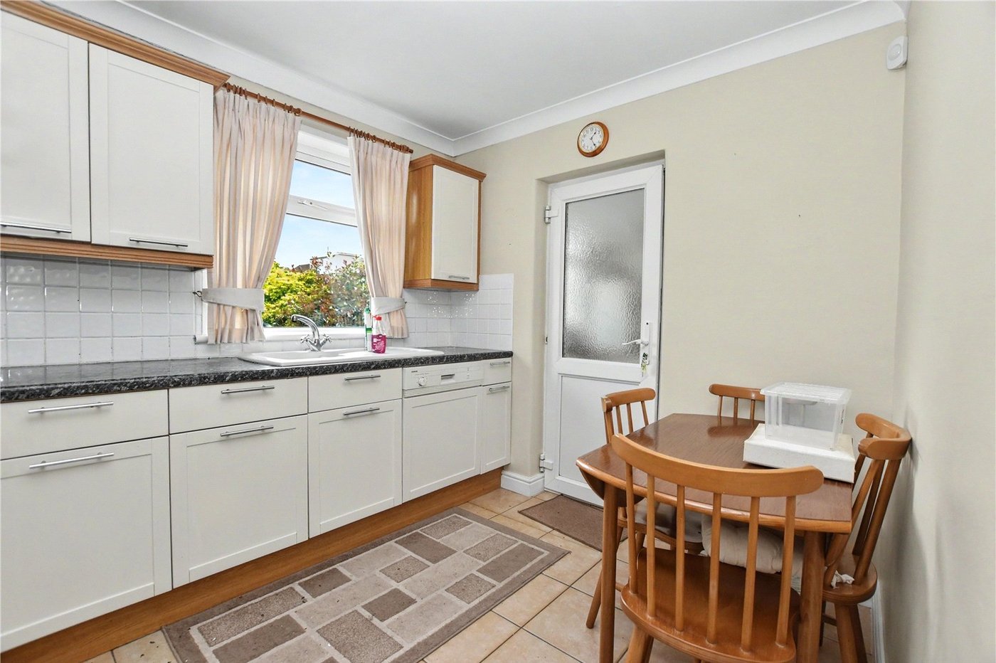 2 bedroom bungalow for sale in Bexleyheath | Robinson Jackson