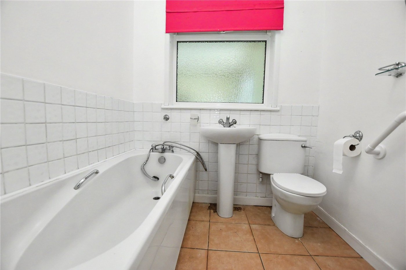 2 bedroom bungalow for sale in Bexleyheath | Robinson Jackson