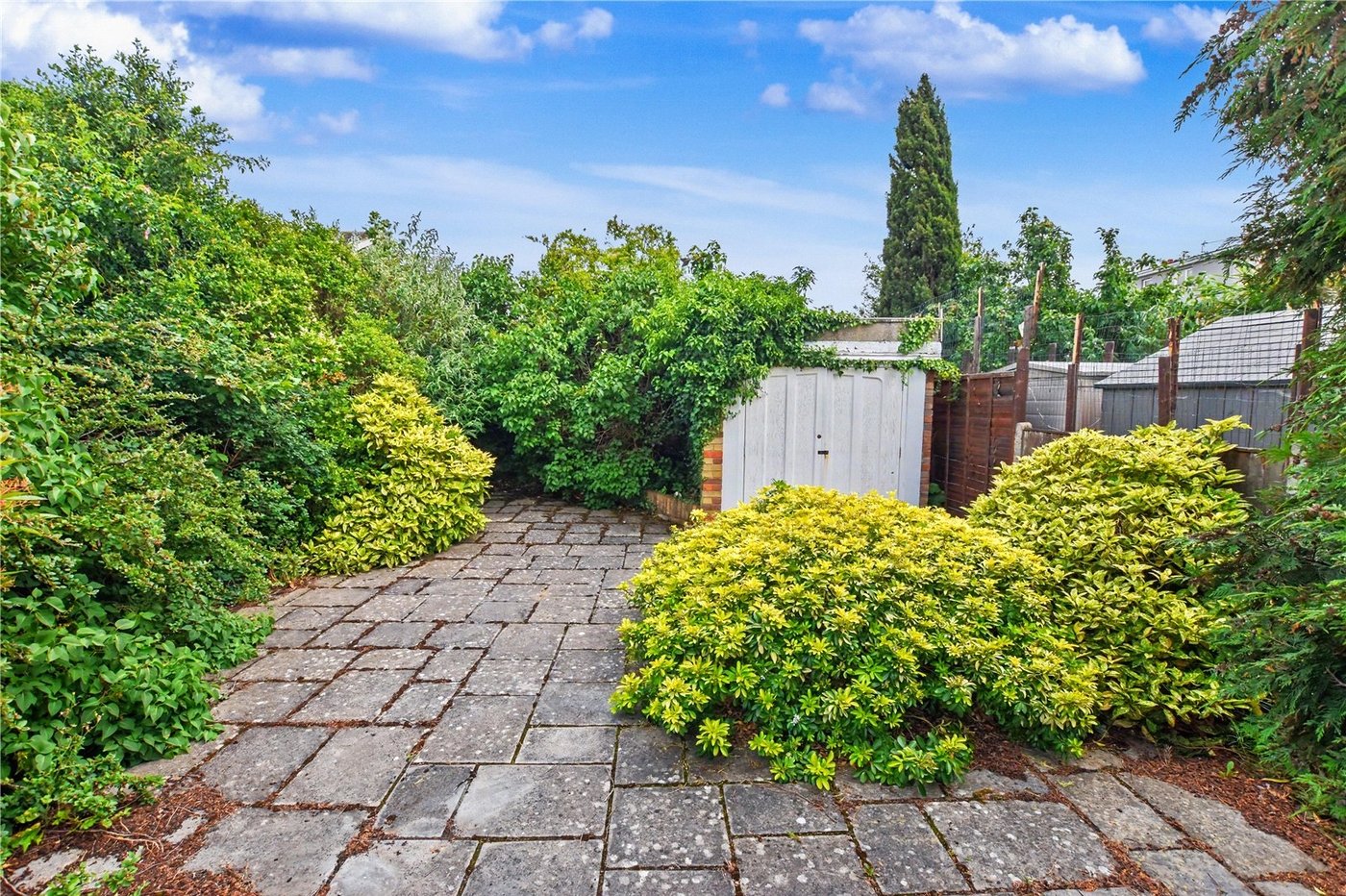 2 bedroom bungalow for sale in Bexleyheath | Robinson Jackson