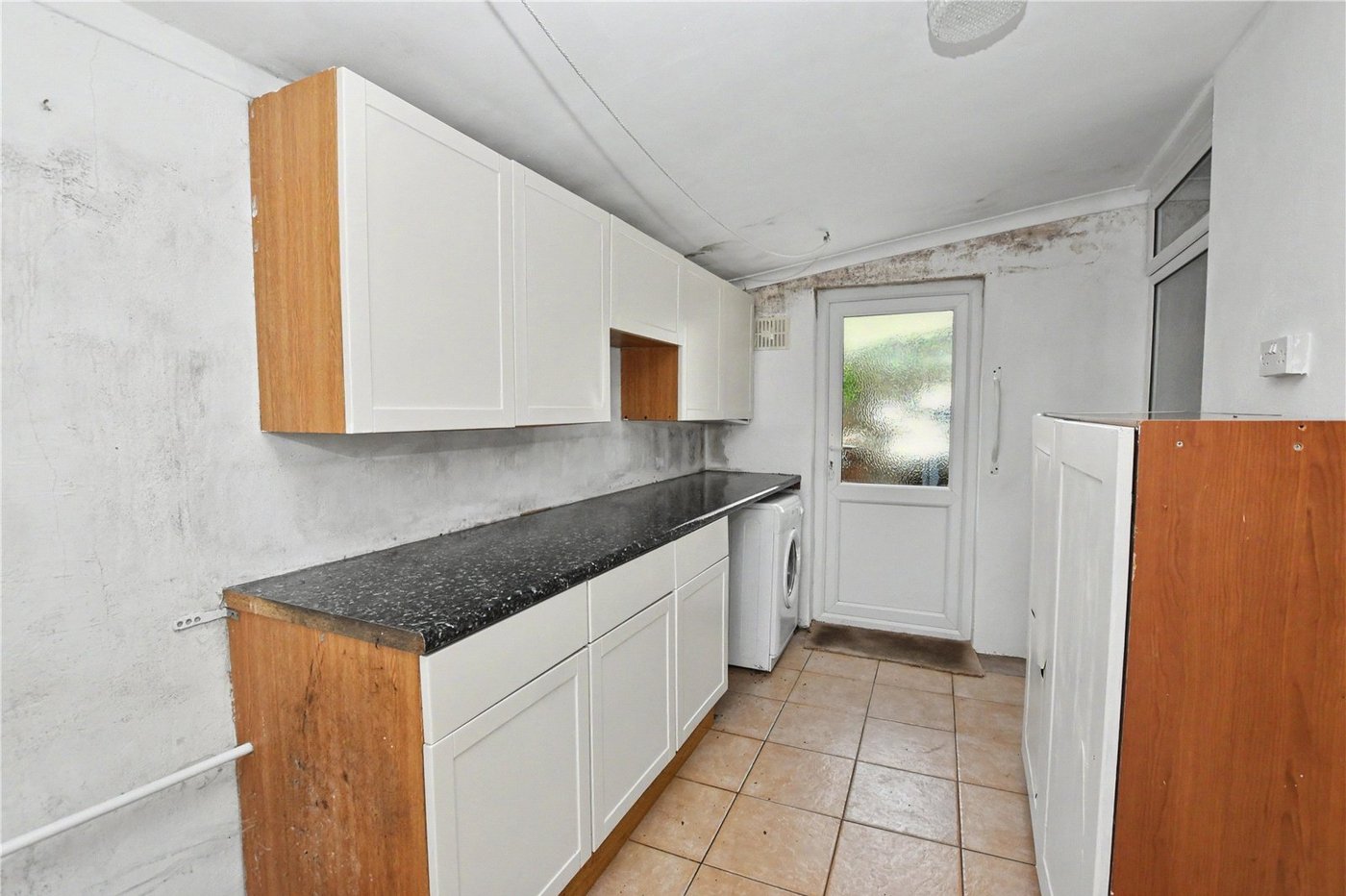 2 bedroom bungalow for sale in Bexleyheath | Robinson Jackson