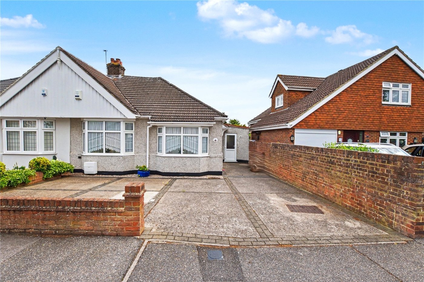 2 bedroom bungalow for sale in Bexleyheath | Robinson Jackson