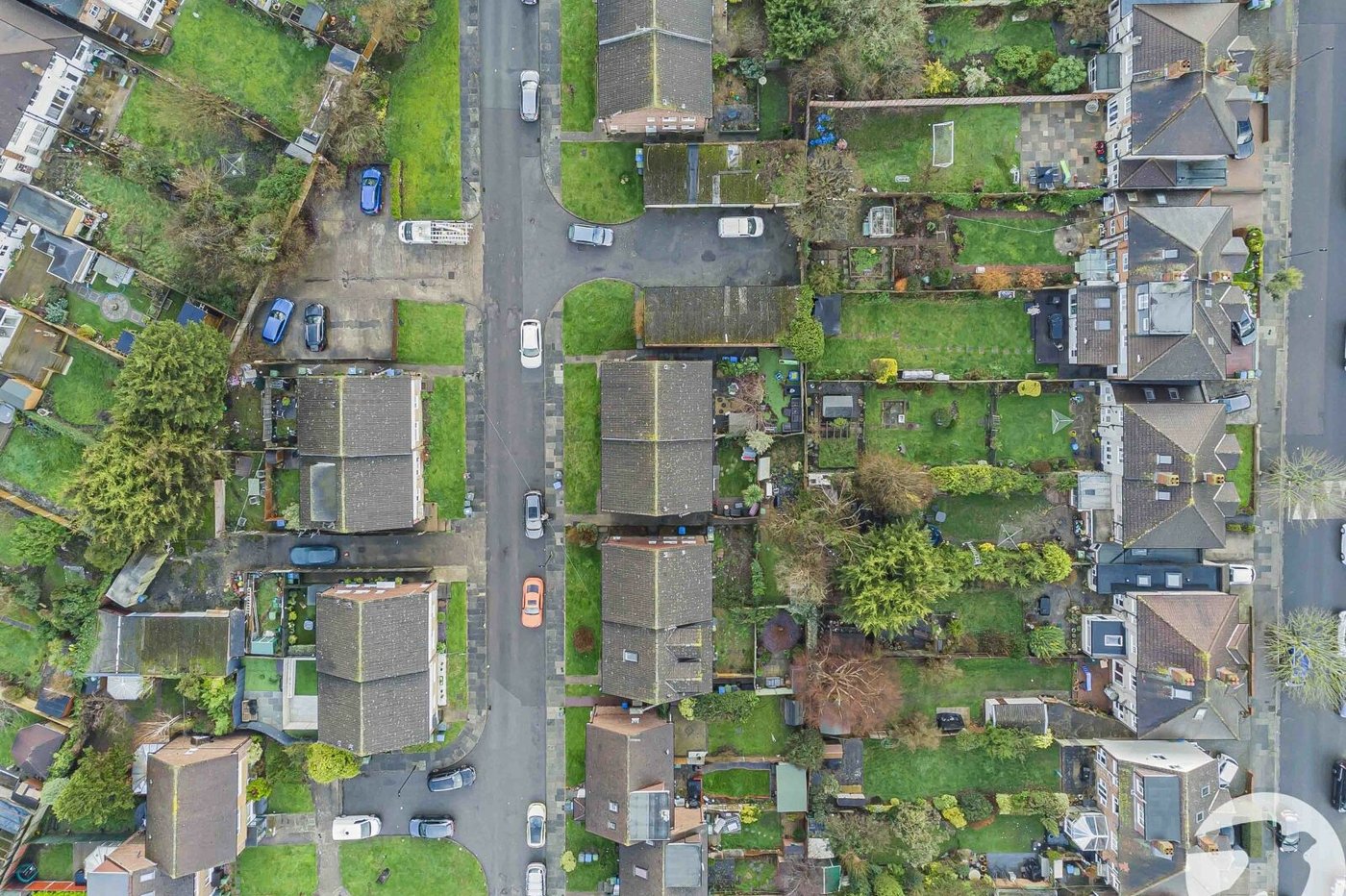 2 bedroom property for sale in London | Robinson Jackson