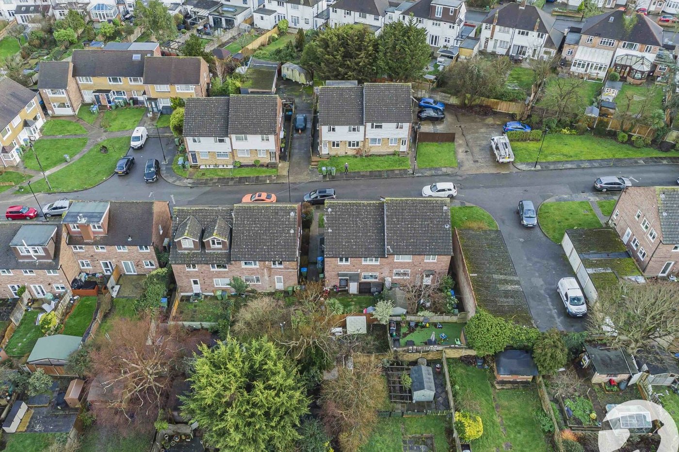 2 bedroom property for sale in London | Robinson Jackson