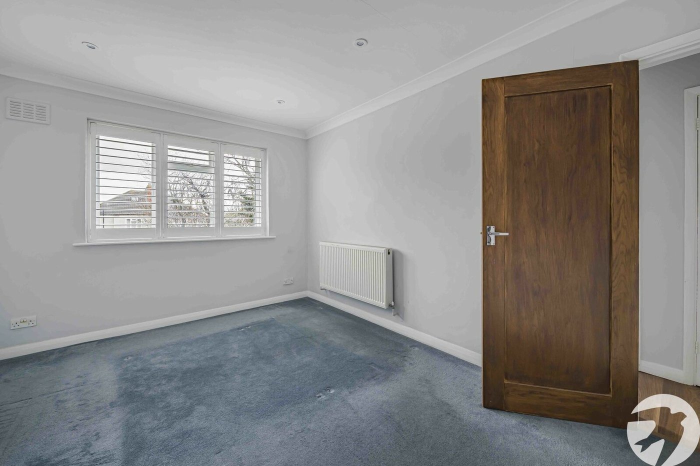2 bedroom property for sale in London | Robinson Jackson
