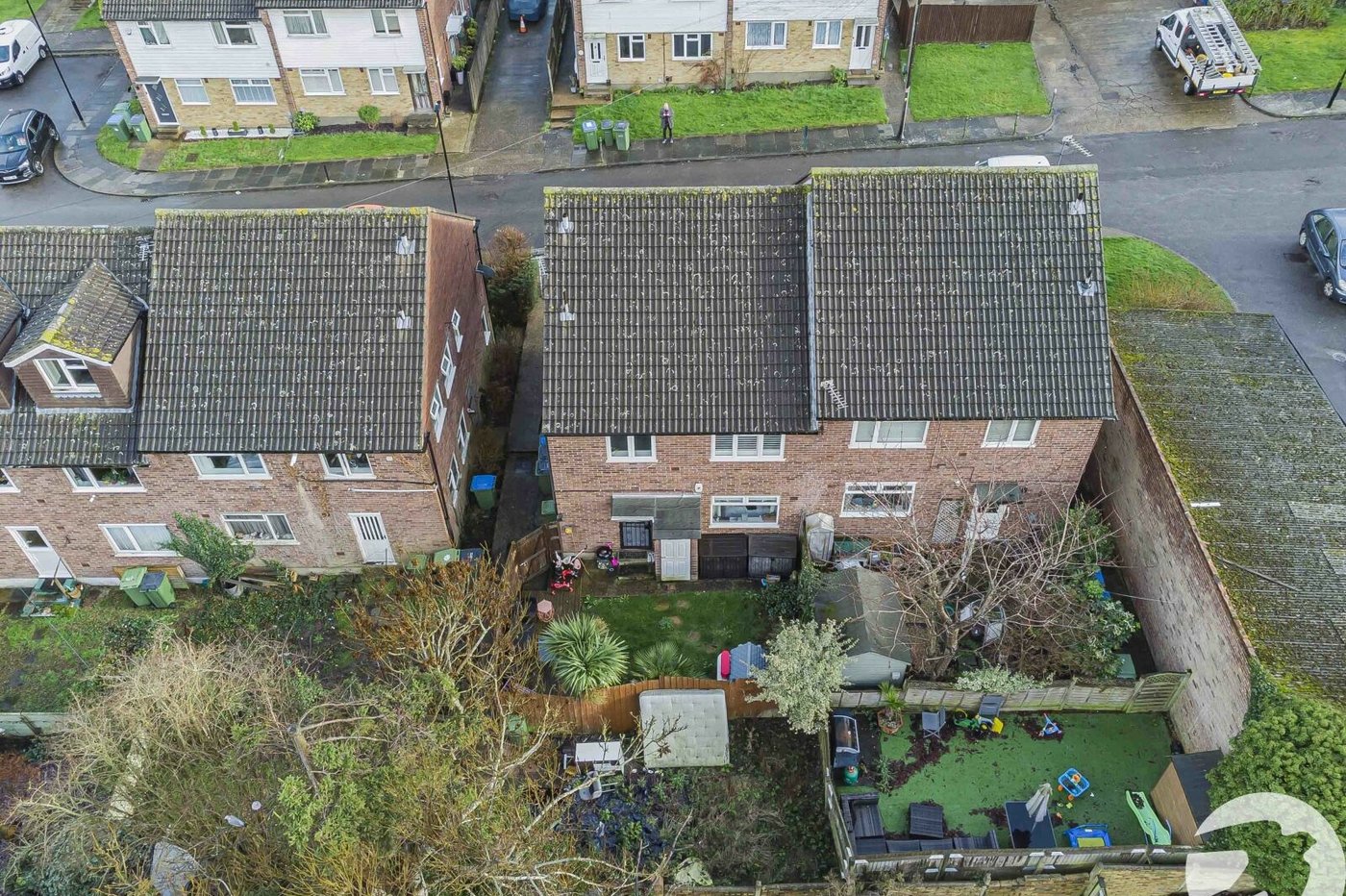 2 bedroom property for sale in London | Robinson Jackson