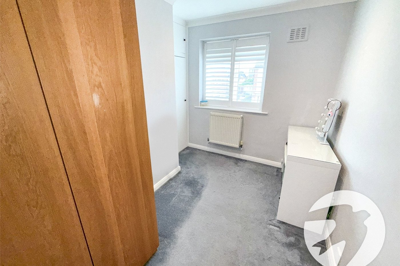 2 bedroom property for sale in London | Robinson Jackson