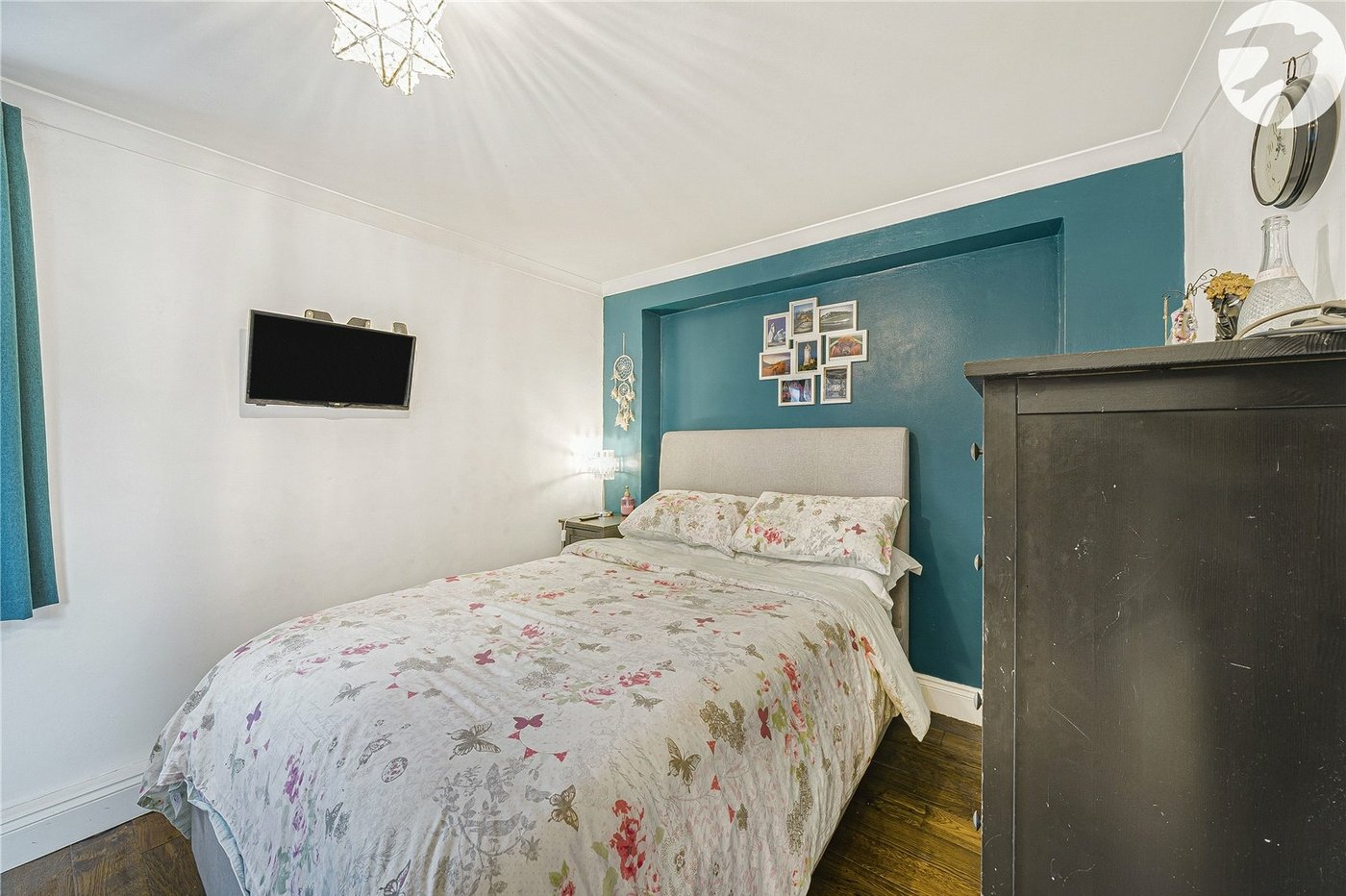 2 bedroom property for sale in Dartford | Robinson Jackson