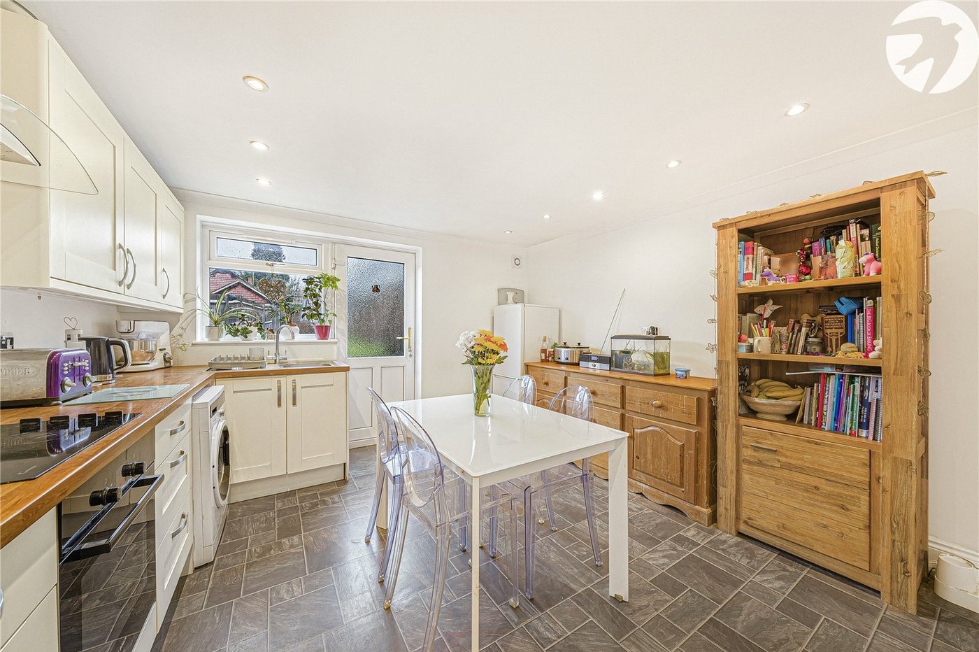 2 bedroom property for sale in Dartford | Robinson Jackson