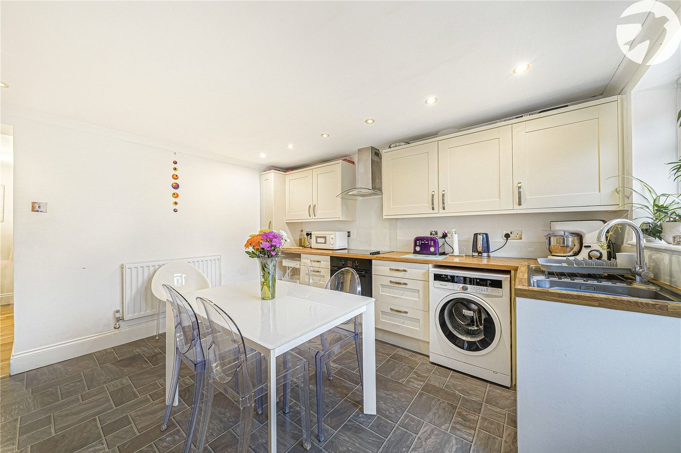 2 bedroom property for sale in Dartford | Robinson Jackson