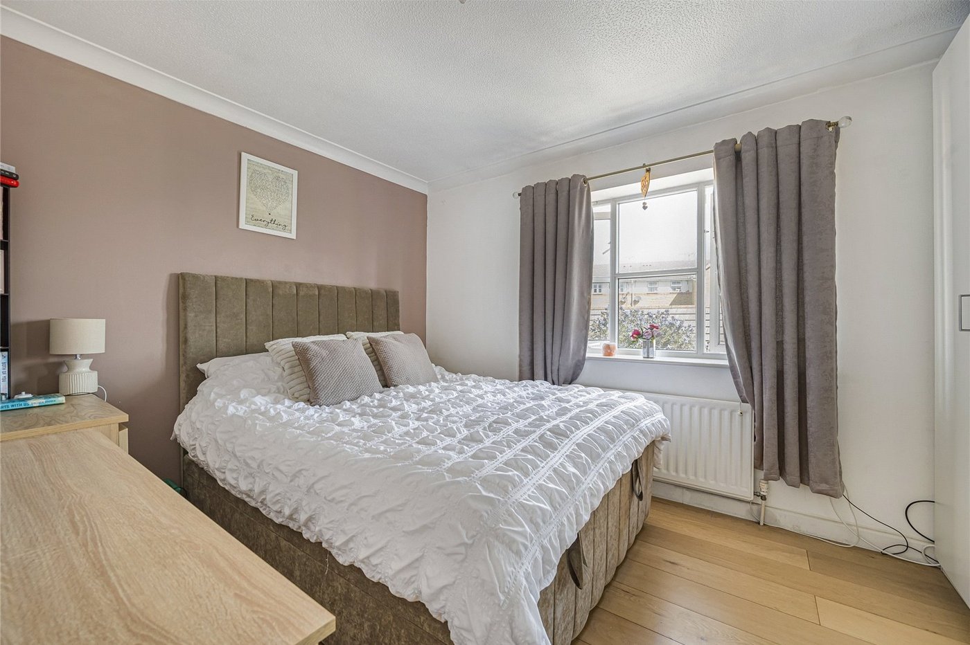 2 bedroom house for sale in Greenhithe | Robinson Jackson