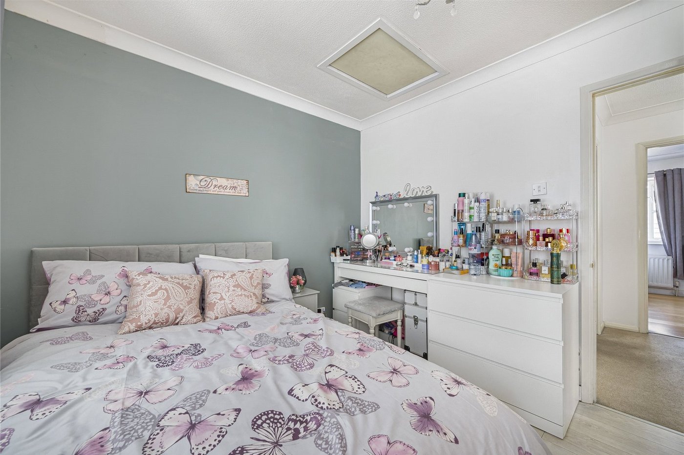 2 bedroom house for sale in Greenhithe | Robinson Jackson