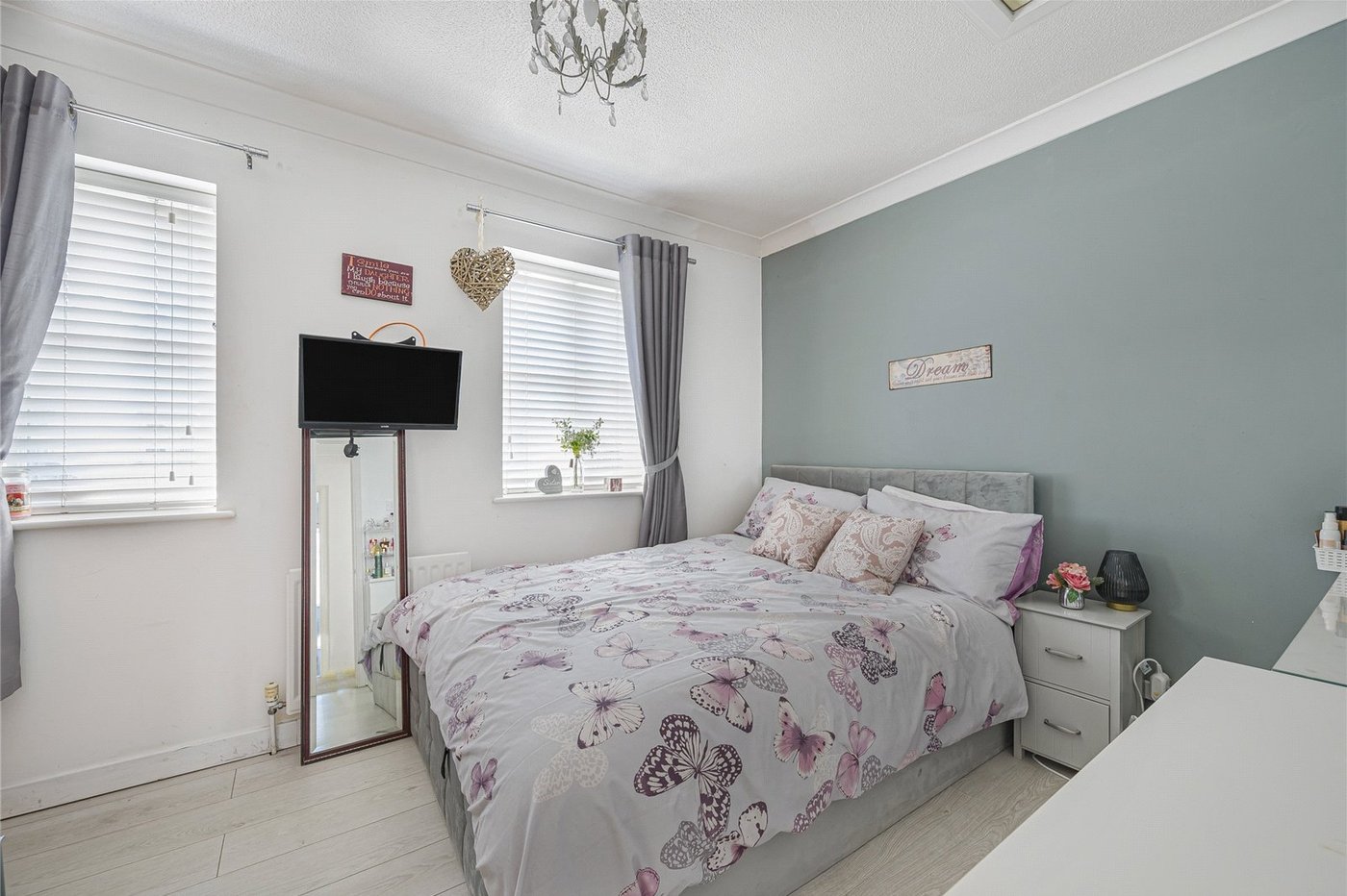 2 bedroom house for sale in Greenhithe | Robinson Jackson