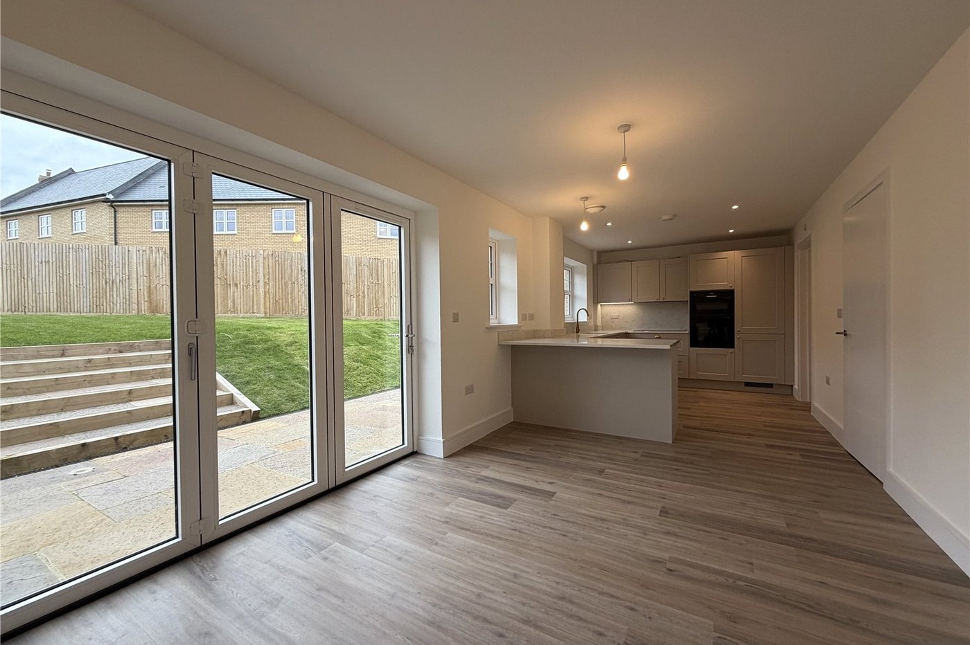 4 bedroom house for sale in Newington | Robinson Michael & Jackson