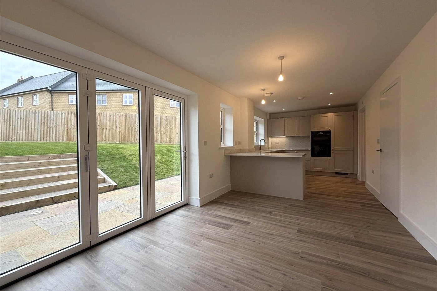 4 bedroom house for sale in Newington | Robinson Michael & Jackson